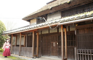2012_0419_131414AAa.jpg